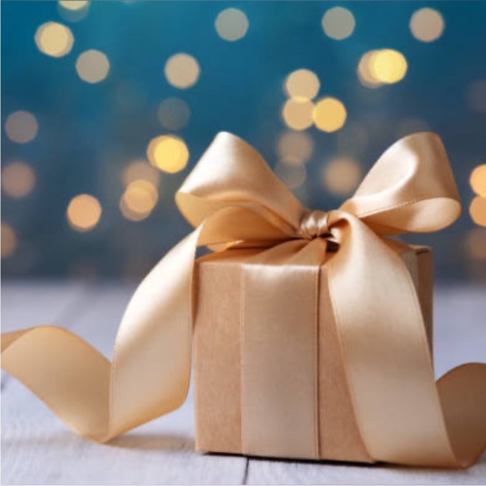 Giveaway & Free Shipping!